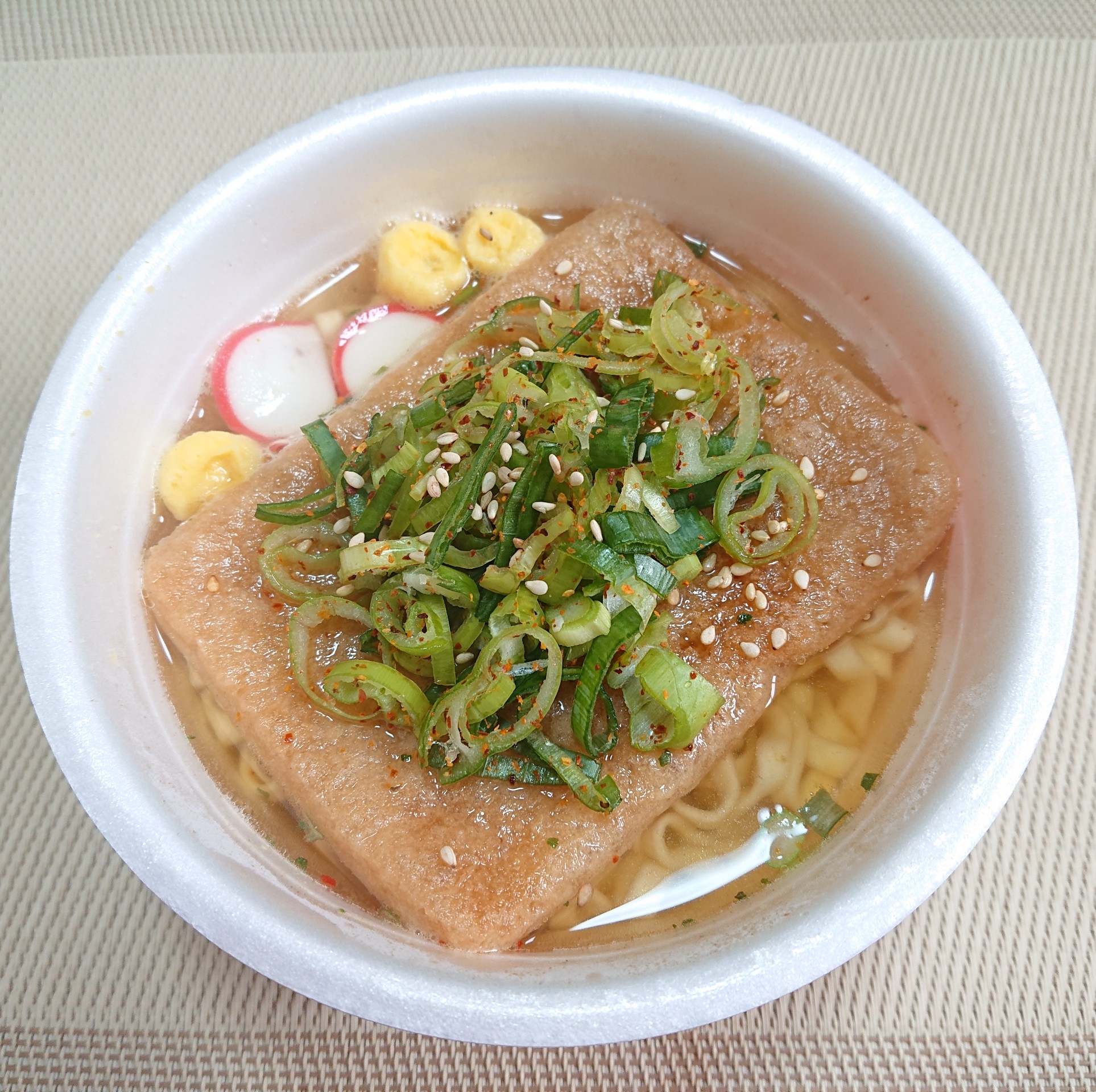 マルちゃん☆ピリ辛ネギの赤いきつね