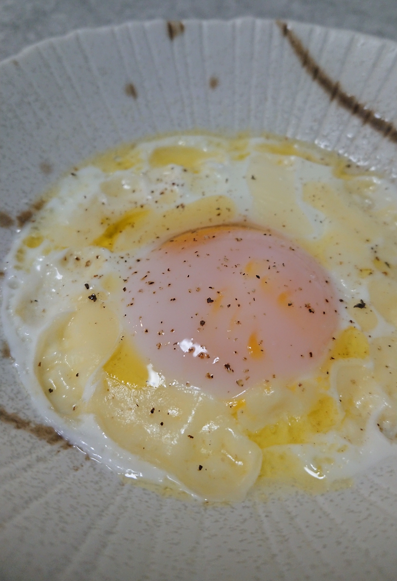 電子レンジで簡単チーズハムエッグ♪