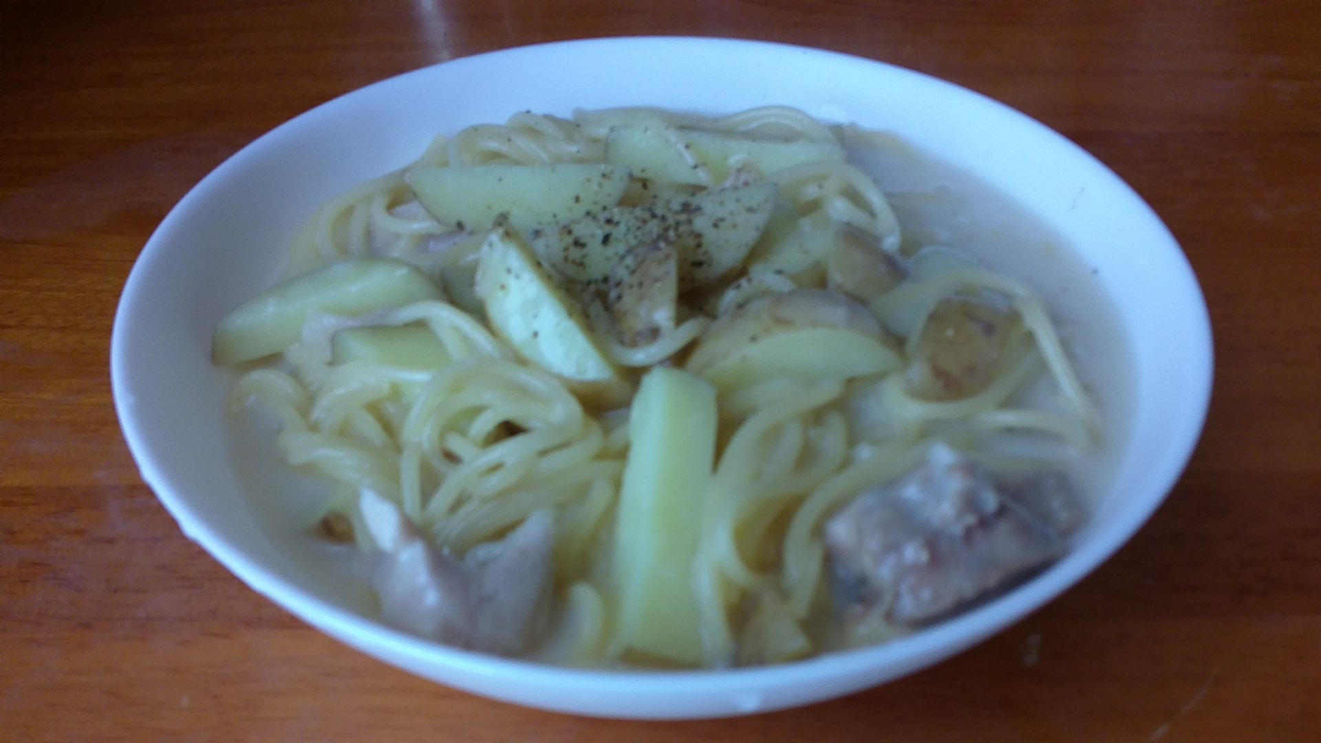 新じゃがと鶏肉のクリームパスタ