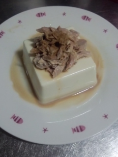 ツナマヨとお豆腐の相性がバッチリで驚きました！！食欲が低下していましたがこちらのメニューで御飯が進みました♪