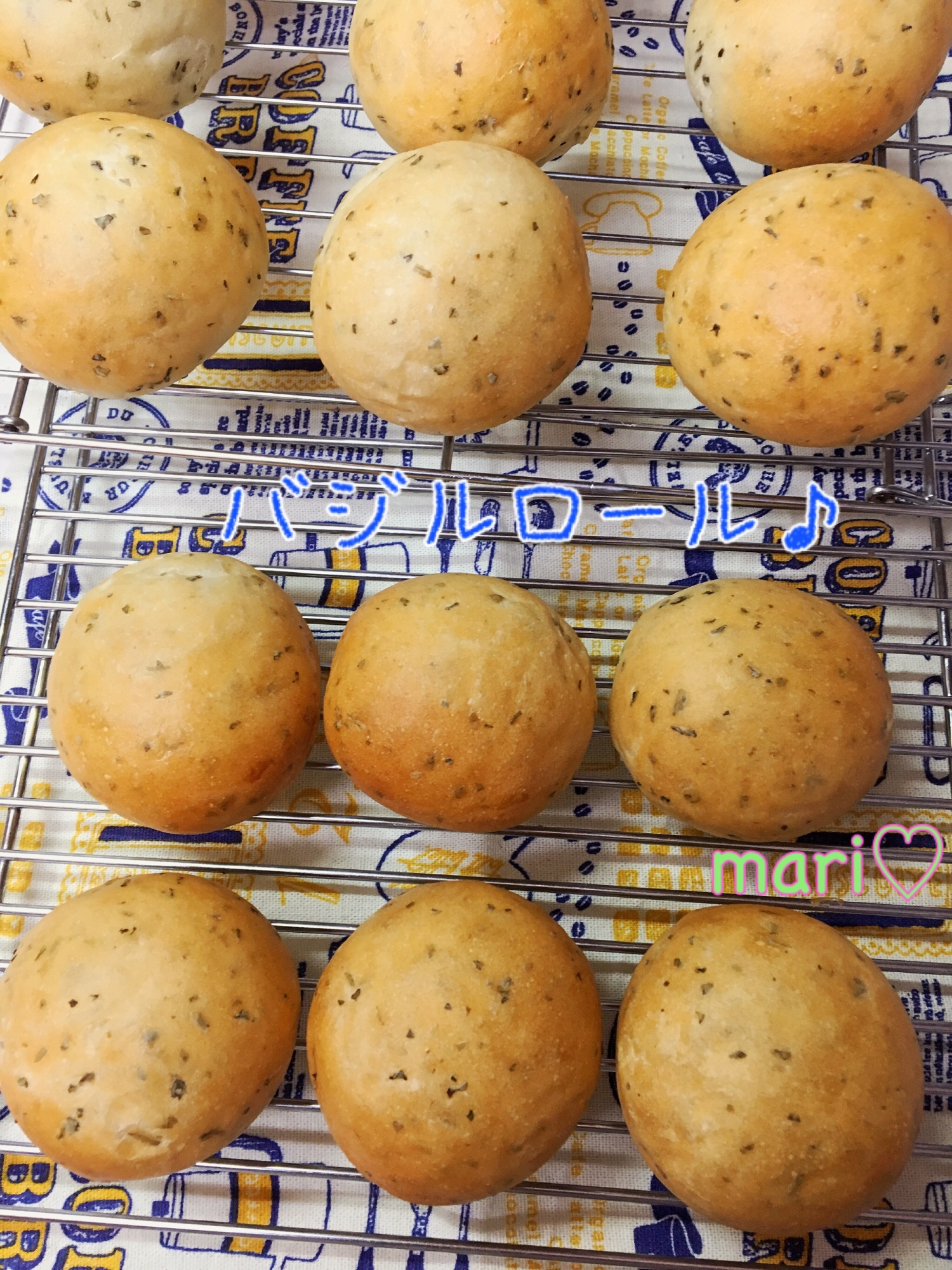 乾燥バジルで大好きなバジルロール♡つけパンにも◎!