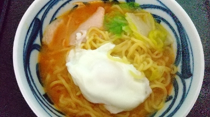 ５種の野菜とハム卵の味噌ラーメン