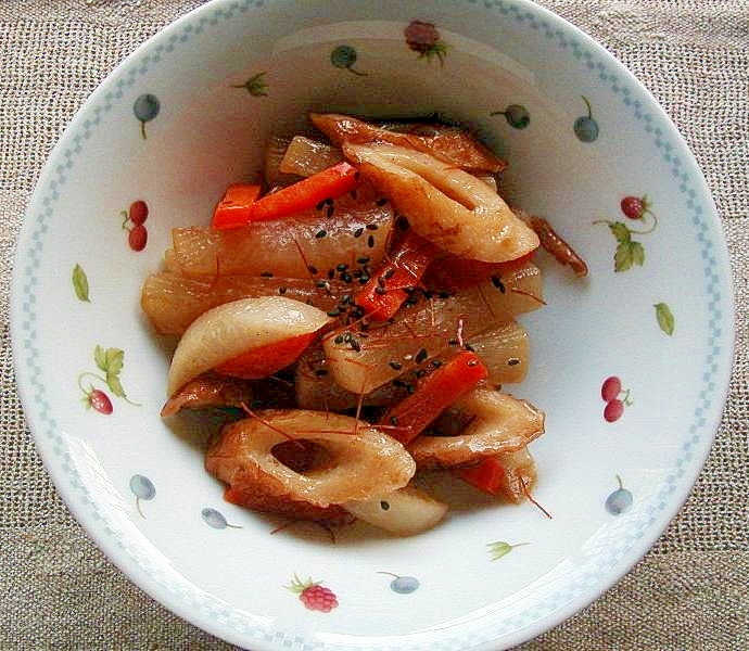 粗食のススメ:冬大根と竹輪の炒め煮