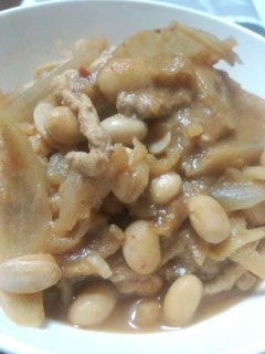 白菜と水煮大豆のケチャップ煮（チリコンカン風）