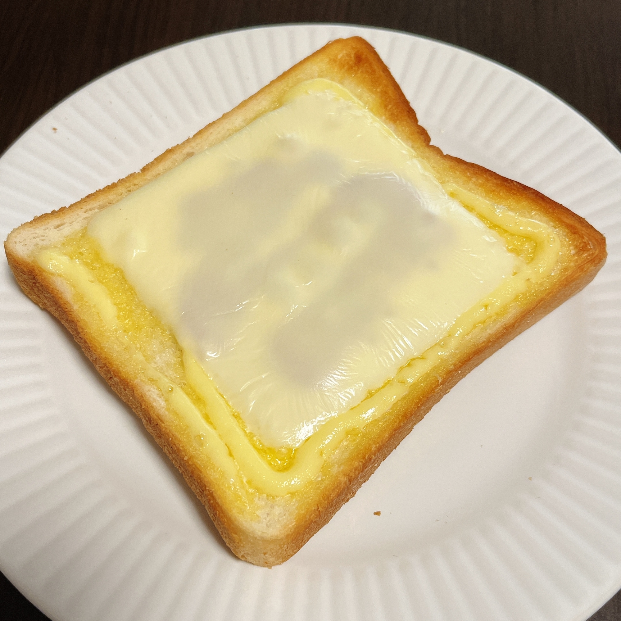 ケチャップandマヨのチーズガーリックトースト