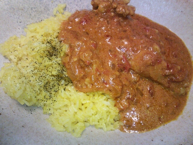 ヨーグルトとトマト缶でさっぱりチキンカレー♪