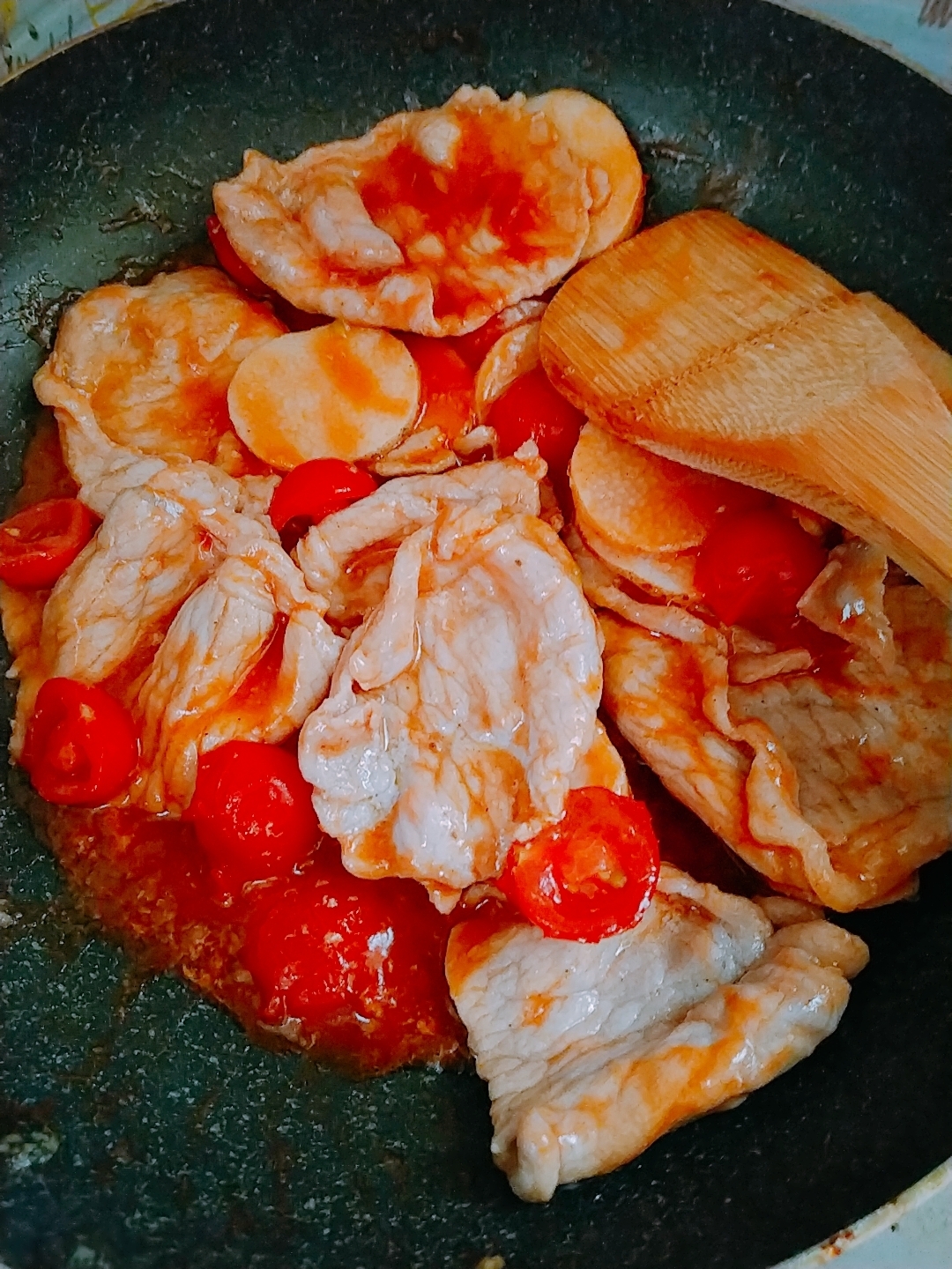 豚肉のトマトソテー