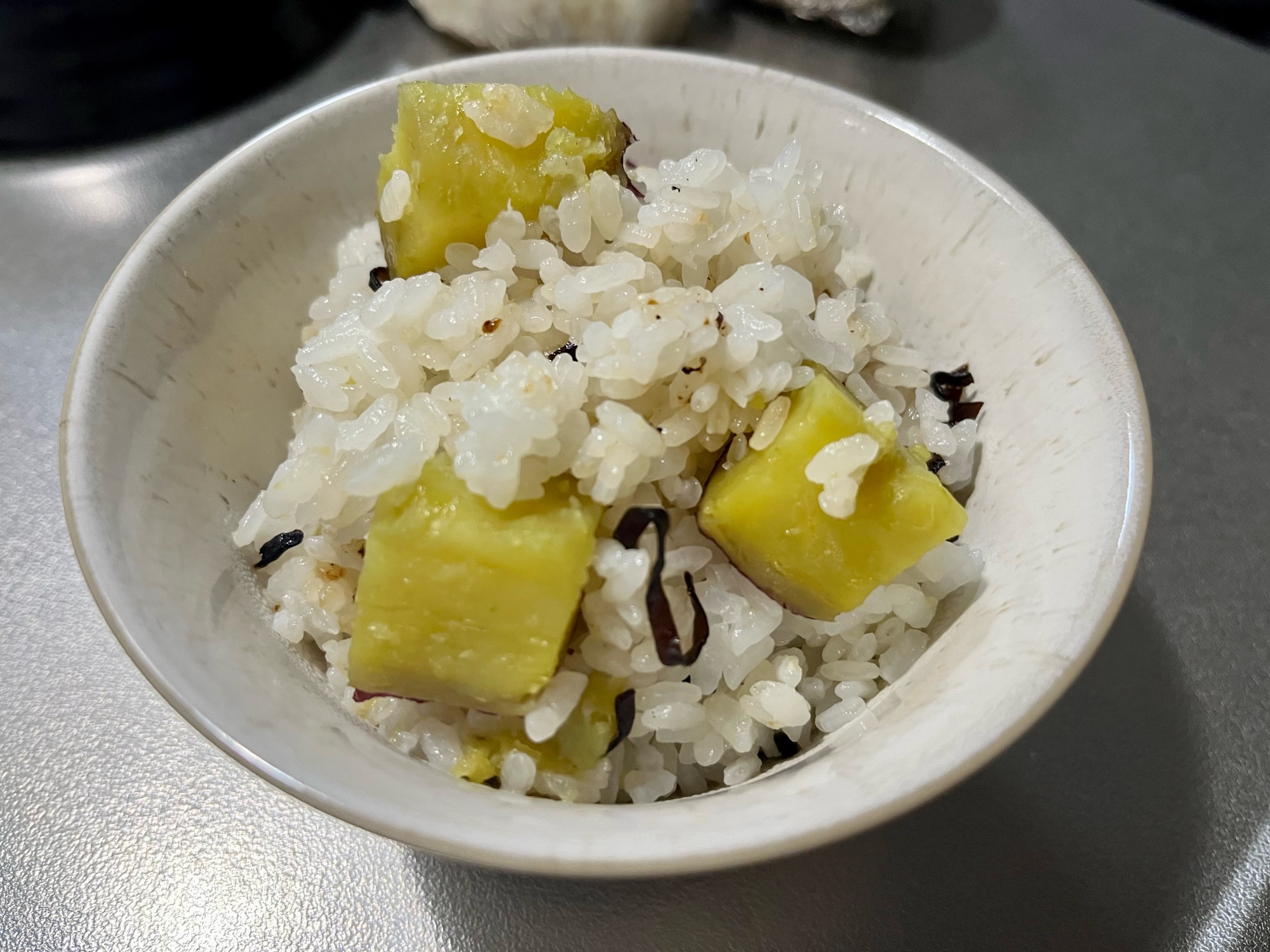 土鍋でさつまいもご飯