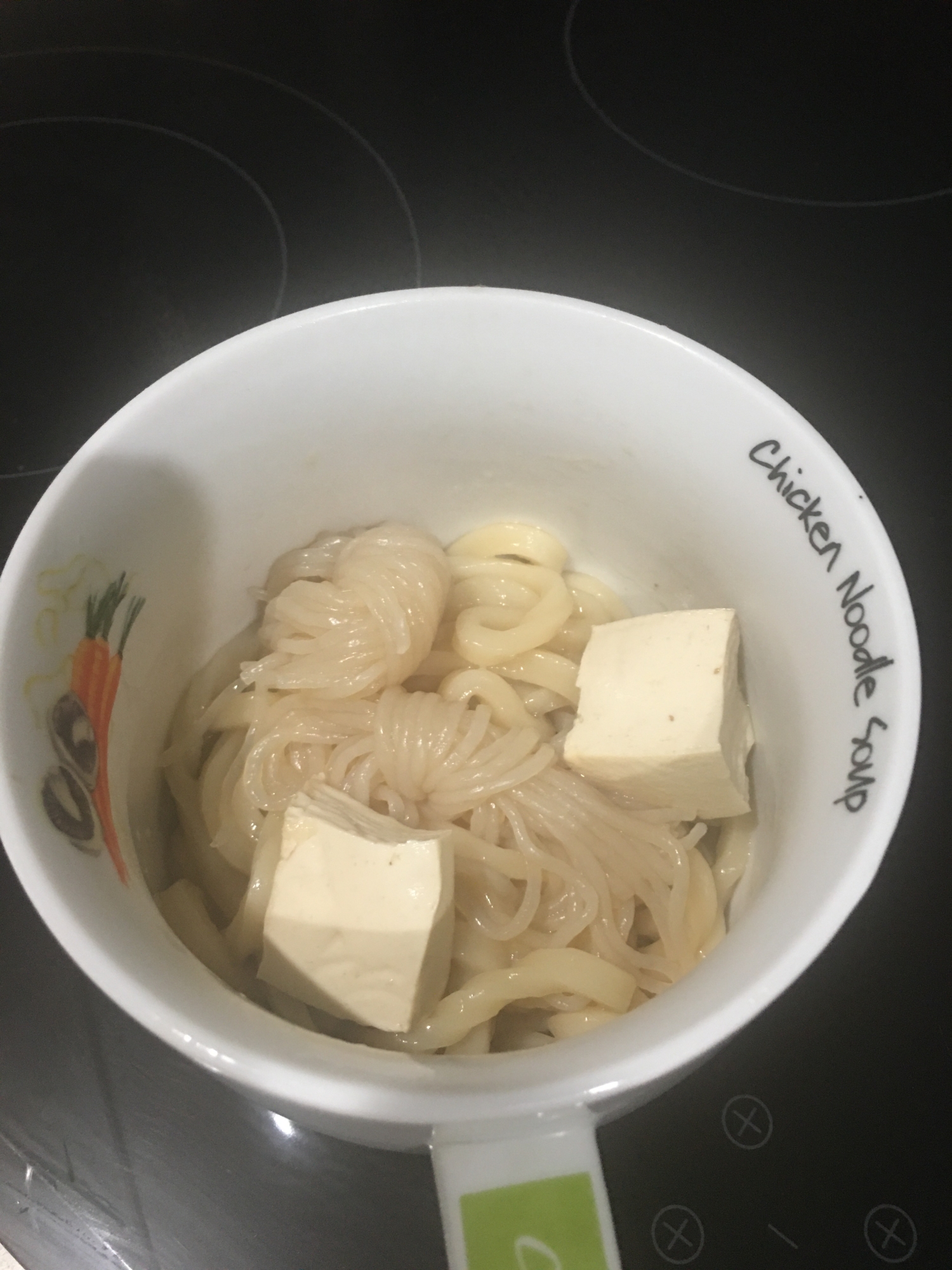 豆腐たっぷり煮込みうどん