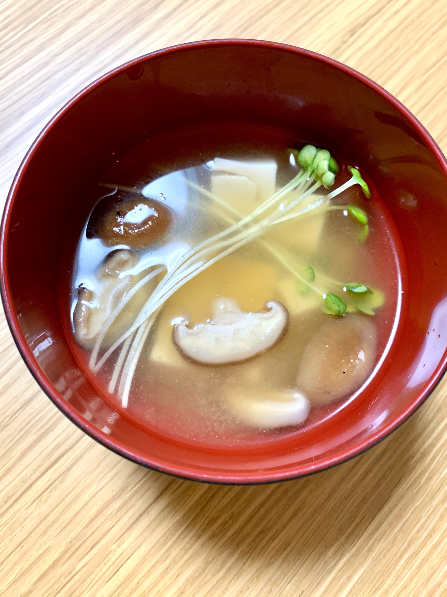 ＊椎茸と豆腐のお味噌汁＊