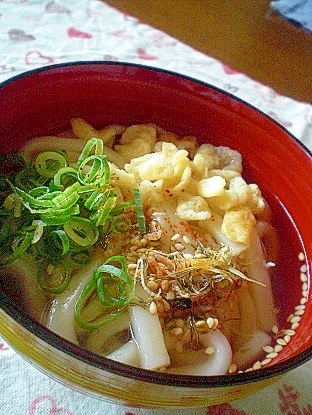 「いか昆布ふりかけ&揚げ玉入りミニうどん」　　♪♪