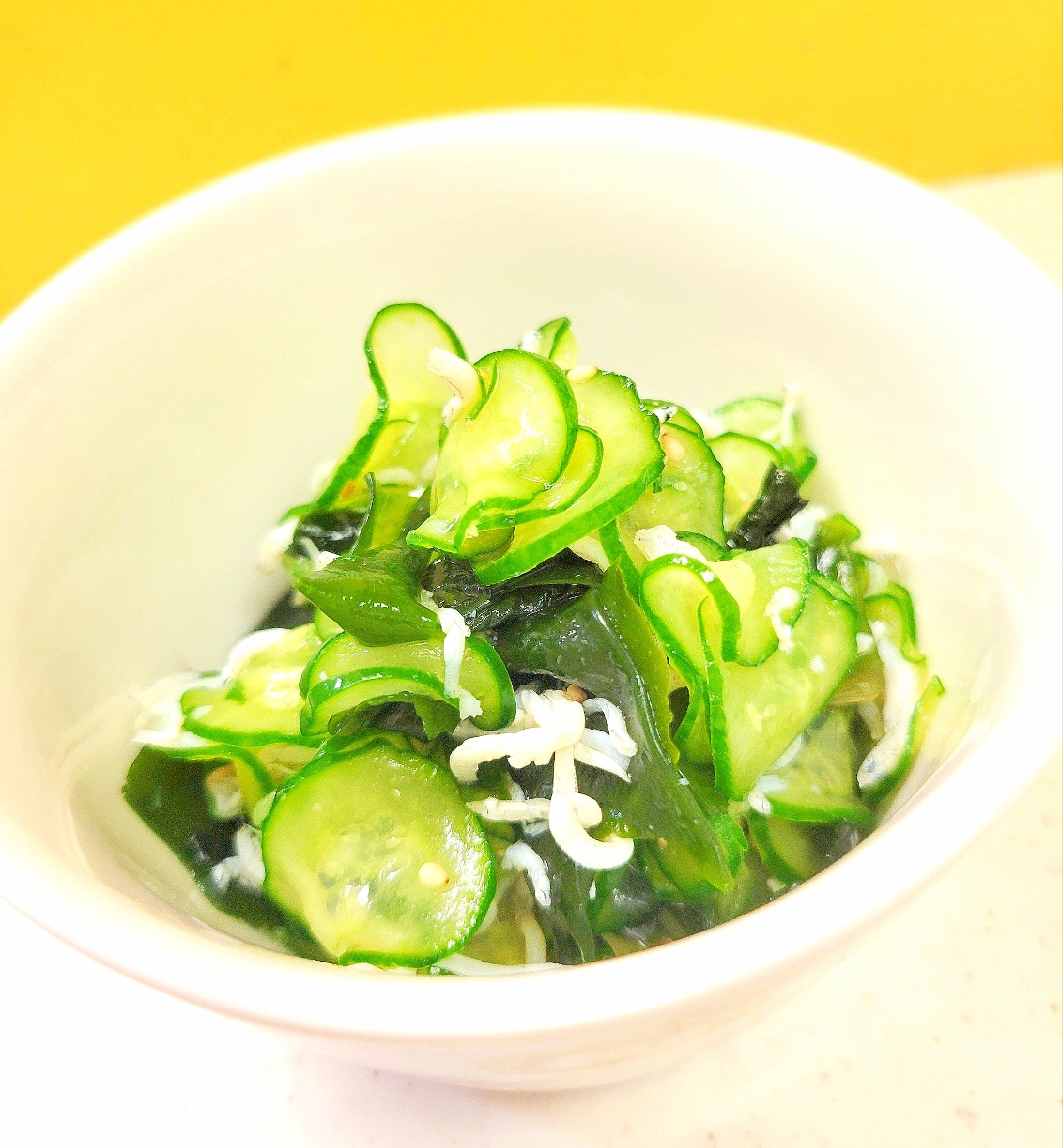 簡単♪(^^)きゅうり＋ワカメ＋しらすの酢の物♪