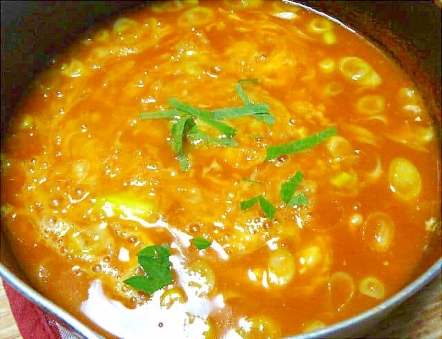 スンドゥブスープの残りにご飯を入れて雑炊風