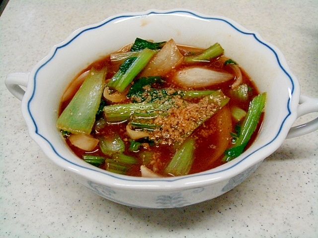 小松菜と新玉葱の中華味噌スープ