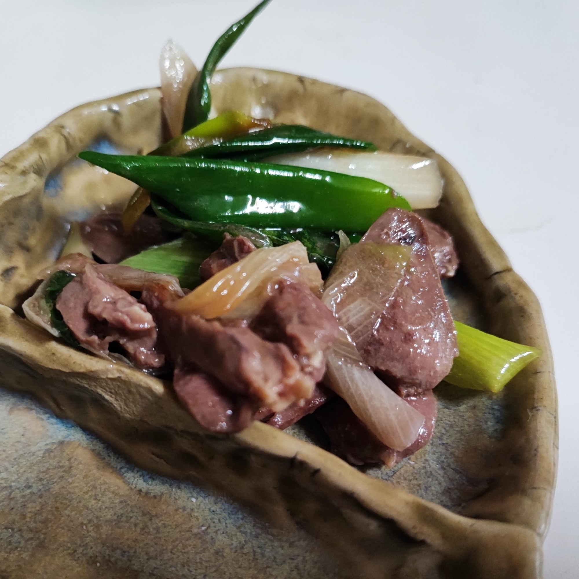 長ネギとハツの和風塩炒め