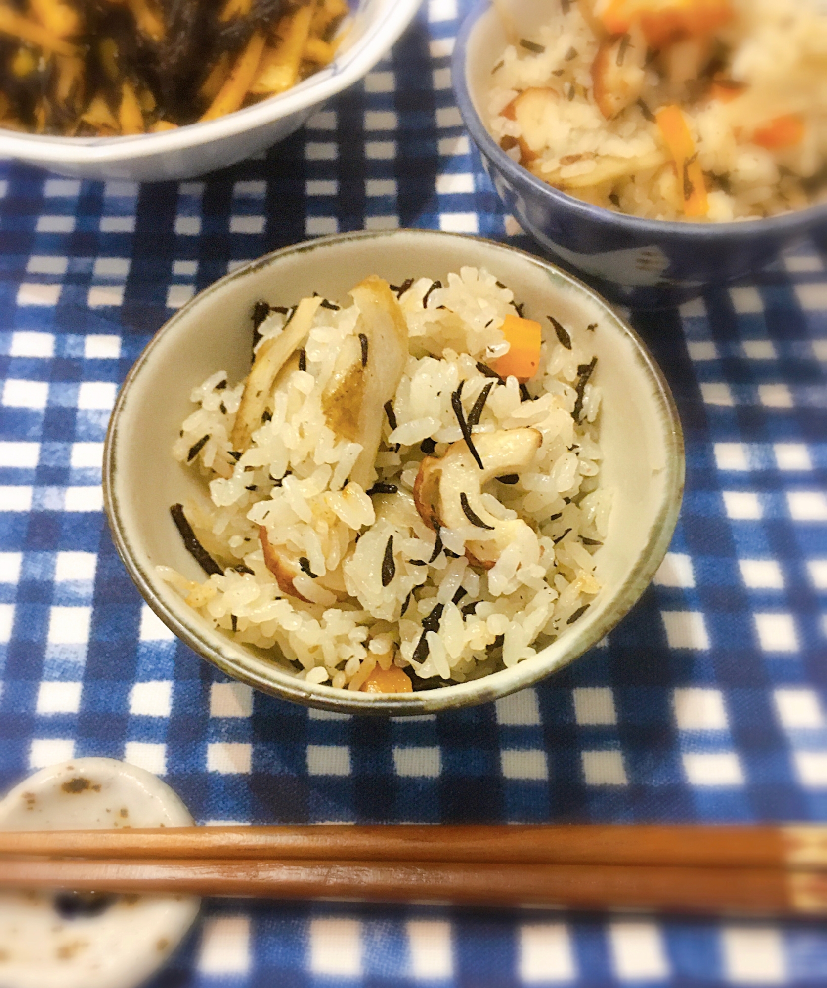 具だくさん♡ひじきとごぼうの炊き込みご飯♪