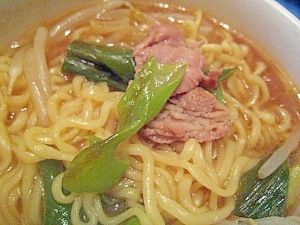 簡単あったか!豚ねぎラーメン鍋~!