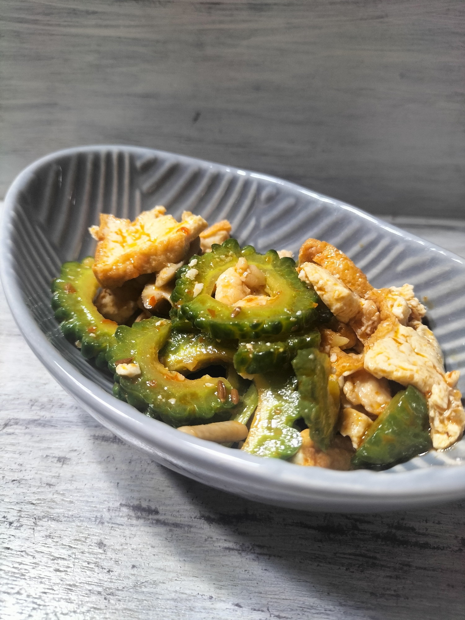 ゴーヤ＆厚揚げのピリ辛炒め（クミンシード入り）