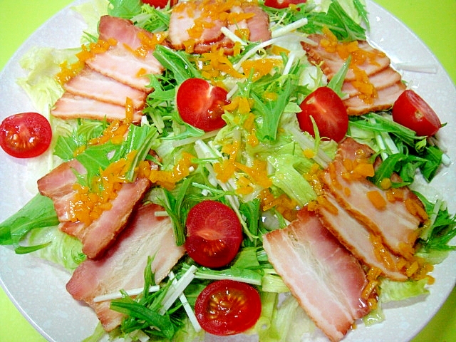 焼き豚とレタス水菜のサラダ☆はっさく風味