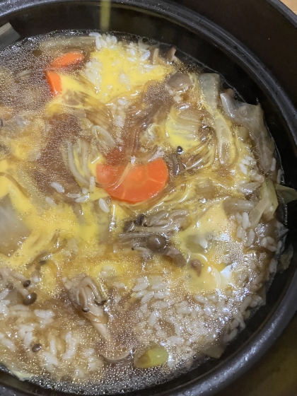 鍋の残りで　おじや