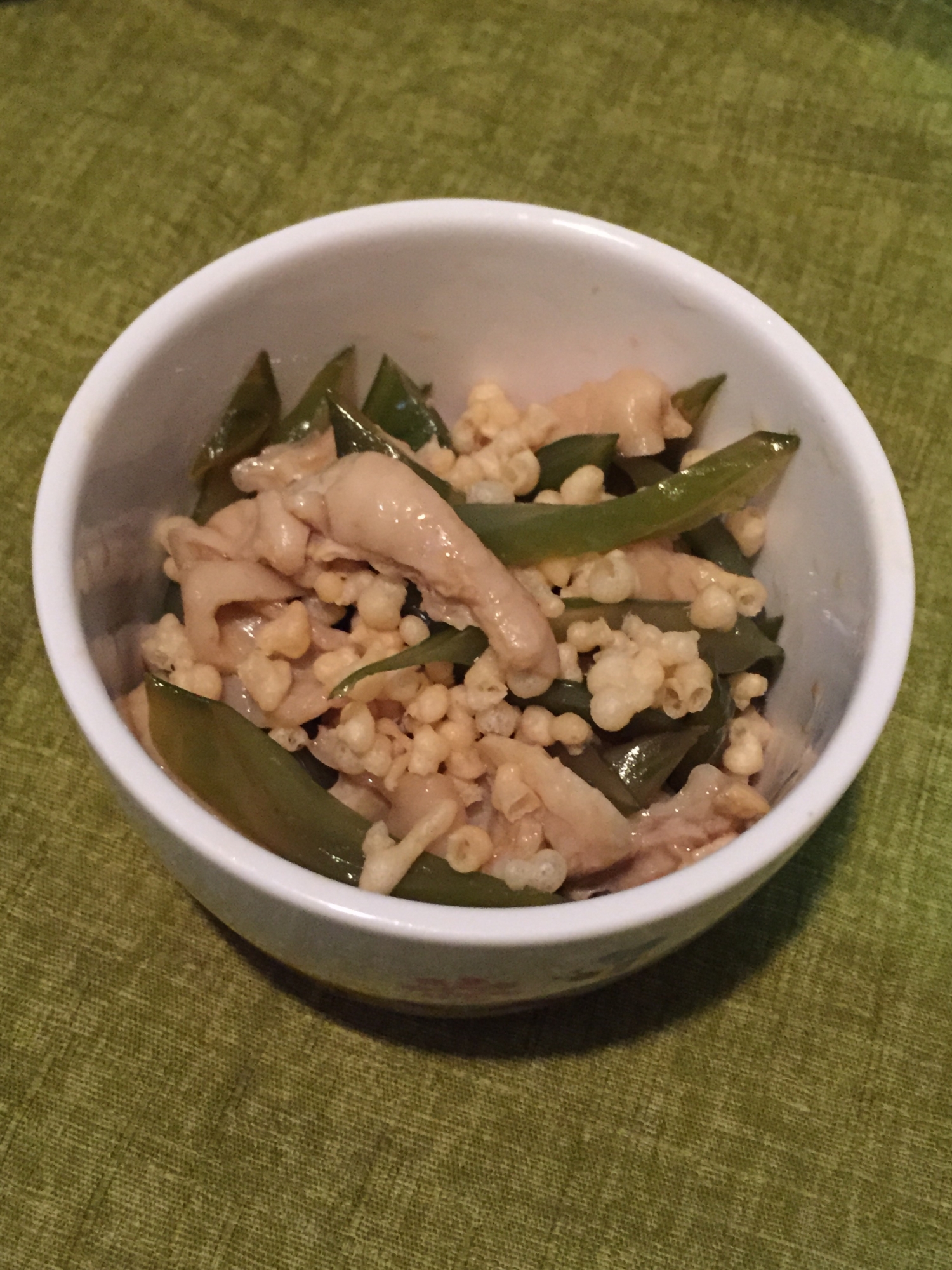 鶏皮と茎ワカメの簡単おつまみ