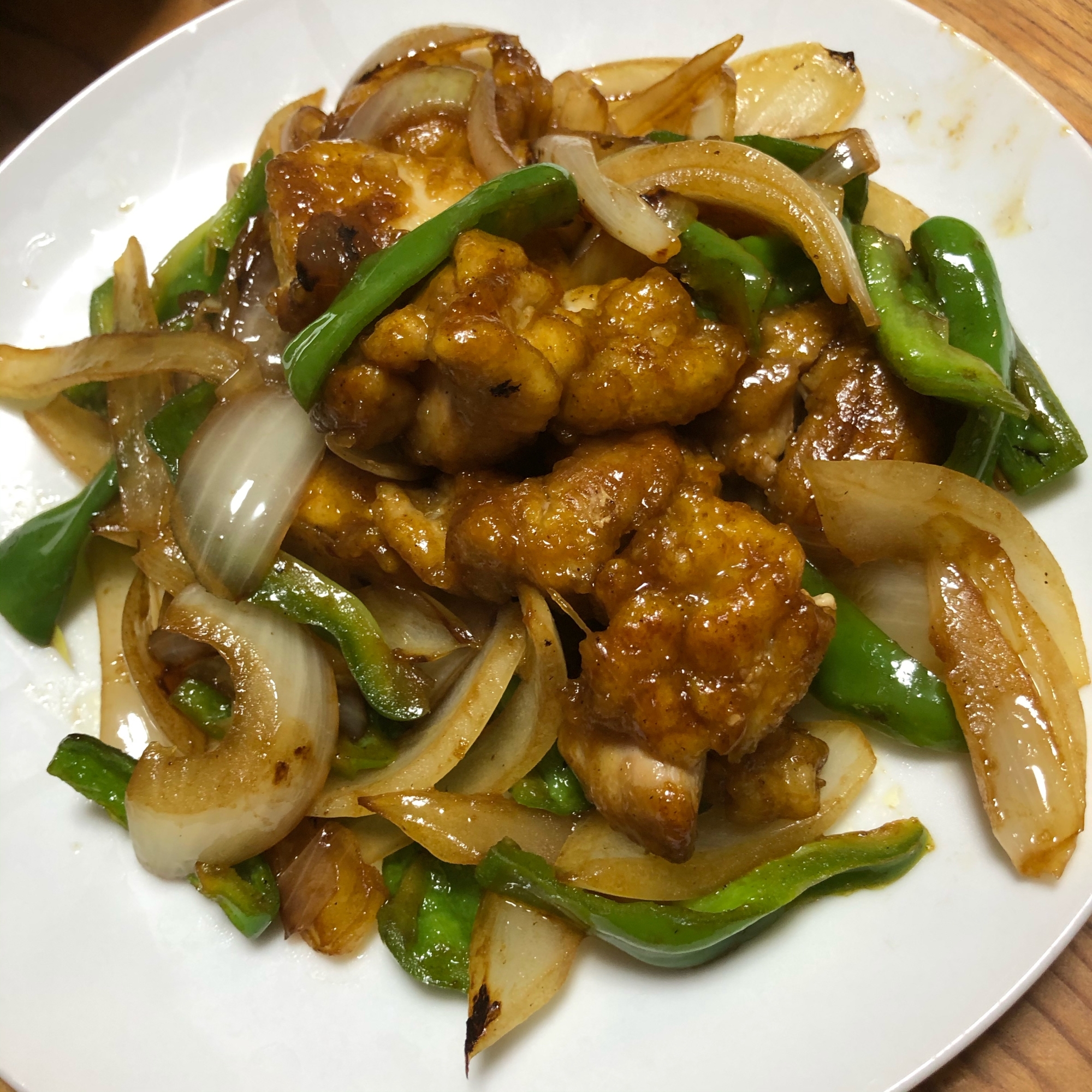 鶏肉とピーマン玉ねぎのカレー醬油炒め