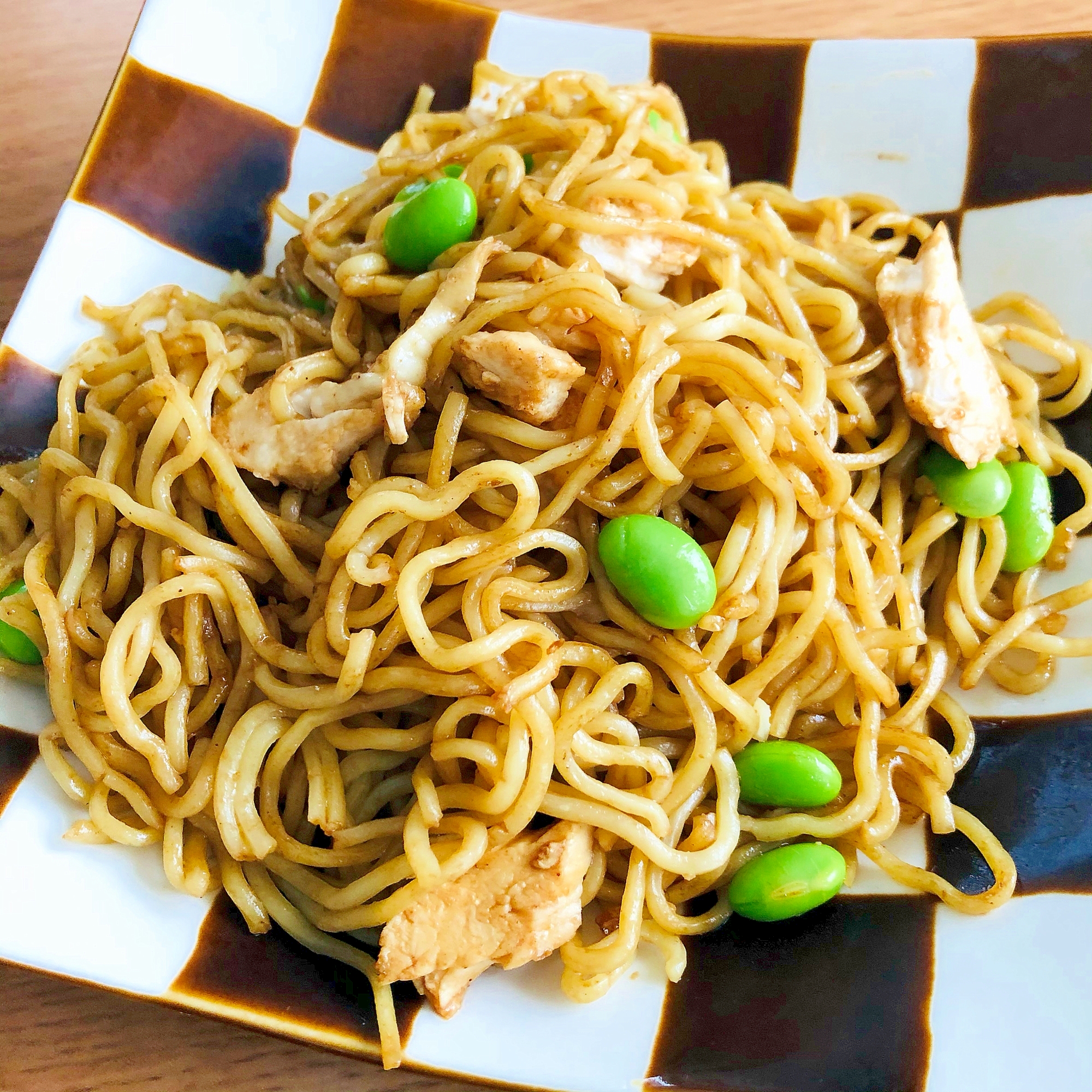 鶏ハムと枝豆の焼きそば