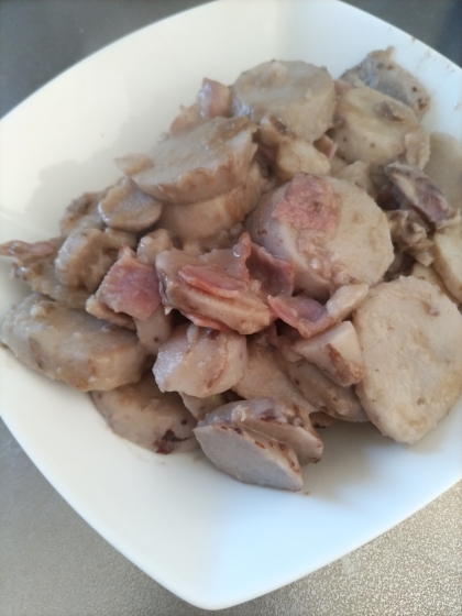 里芋とベーコンの炒め煮バター醤油風味