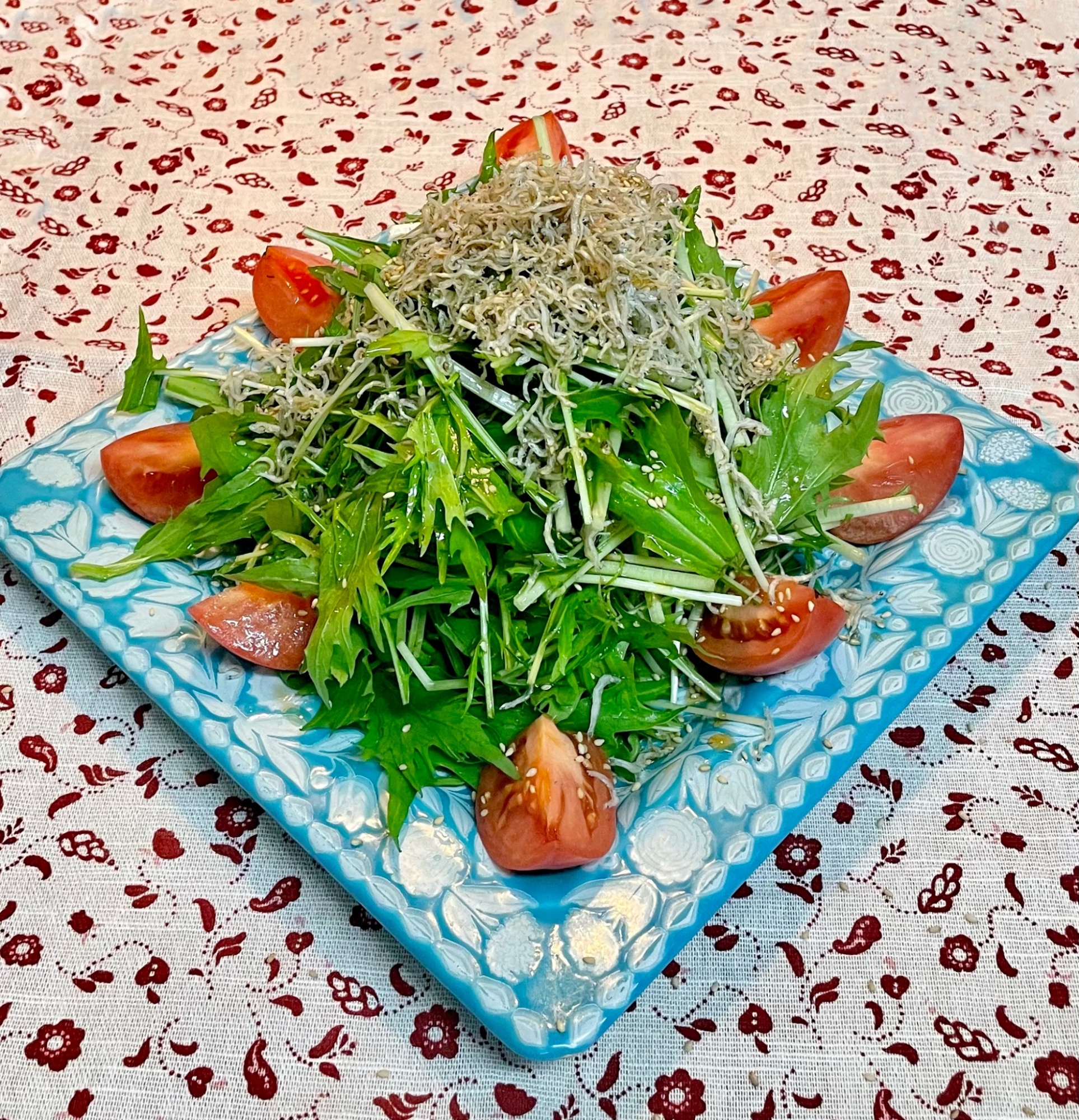 釜揚げしらすをチンでお手軽に♡じゃこと水菜のサラダ