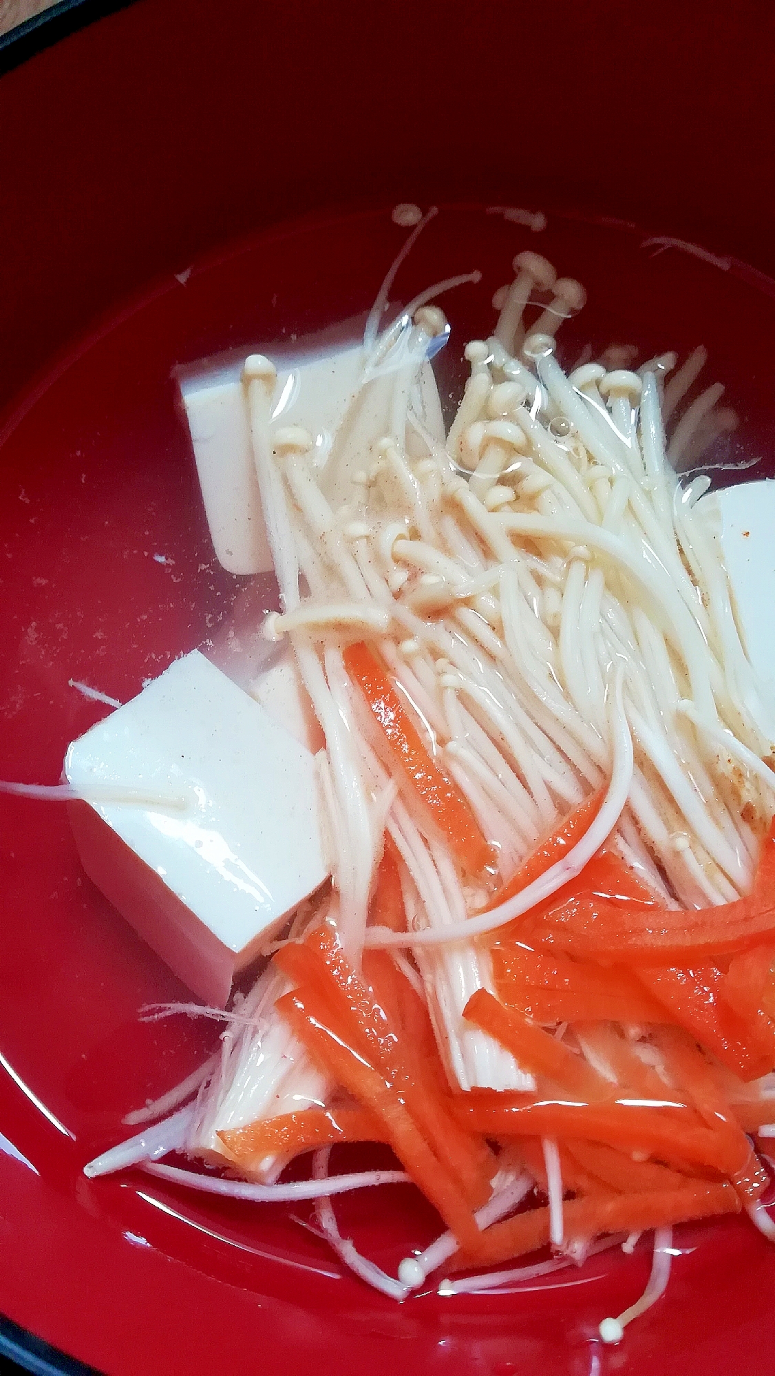 絹ごし豆腐とにんじんとえのきの和風生姜スープ