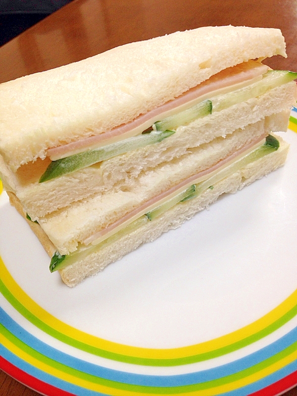 きゅうりとハムとチーズのピリ辛サンド レシピ 作り方 By Tukuyo93 楽天レシピ