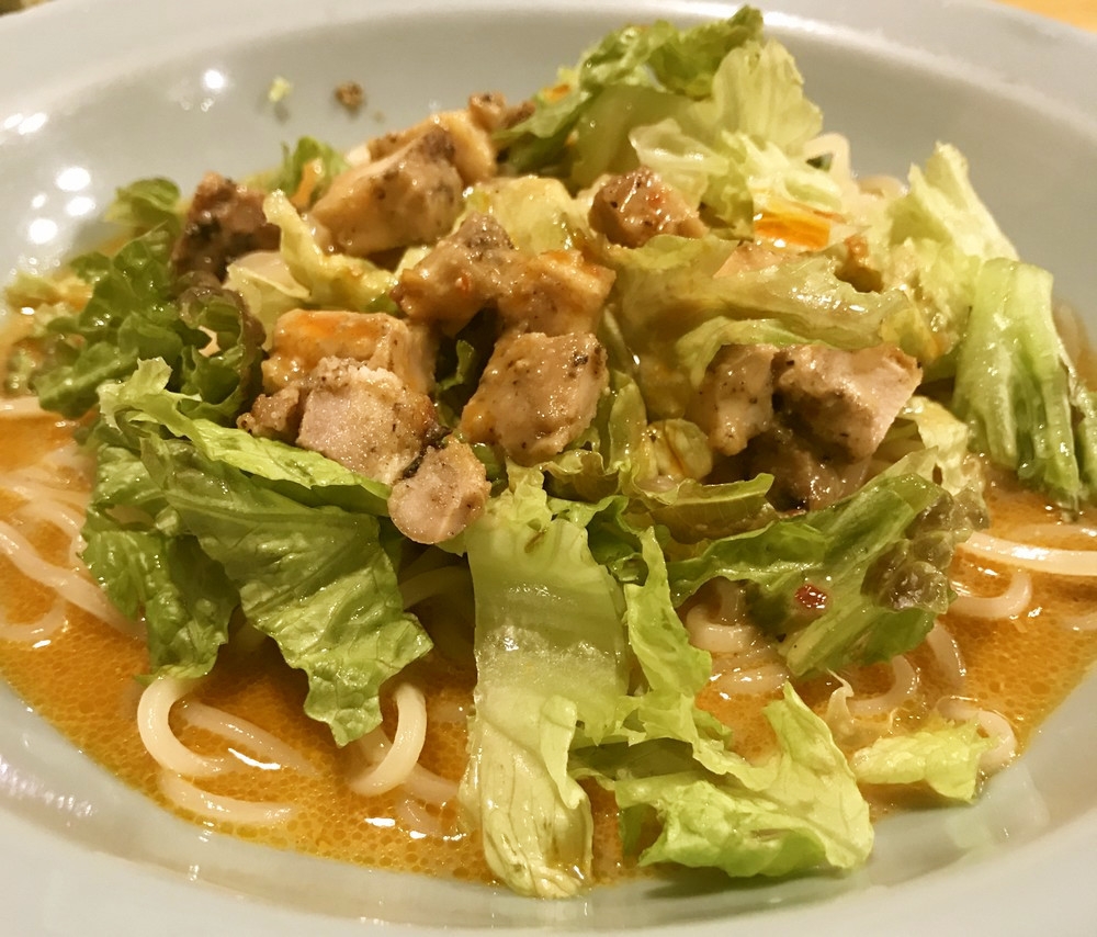 肉味噌が美味しい!サラダジャージャー麺!(パスタ麺