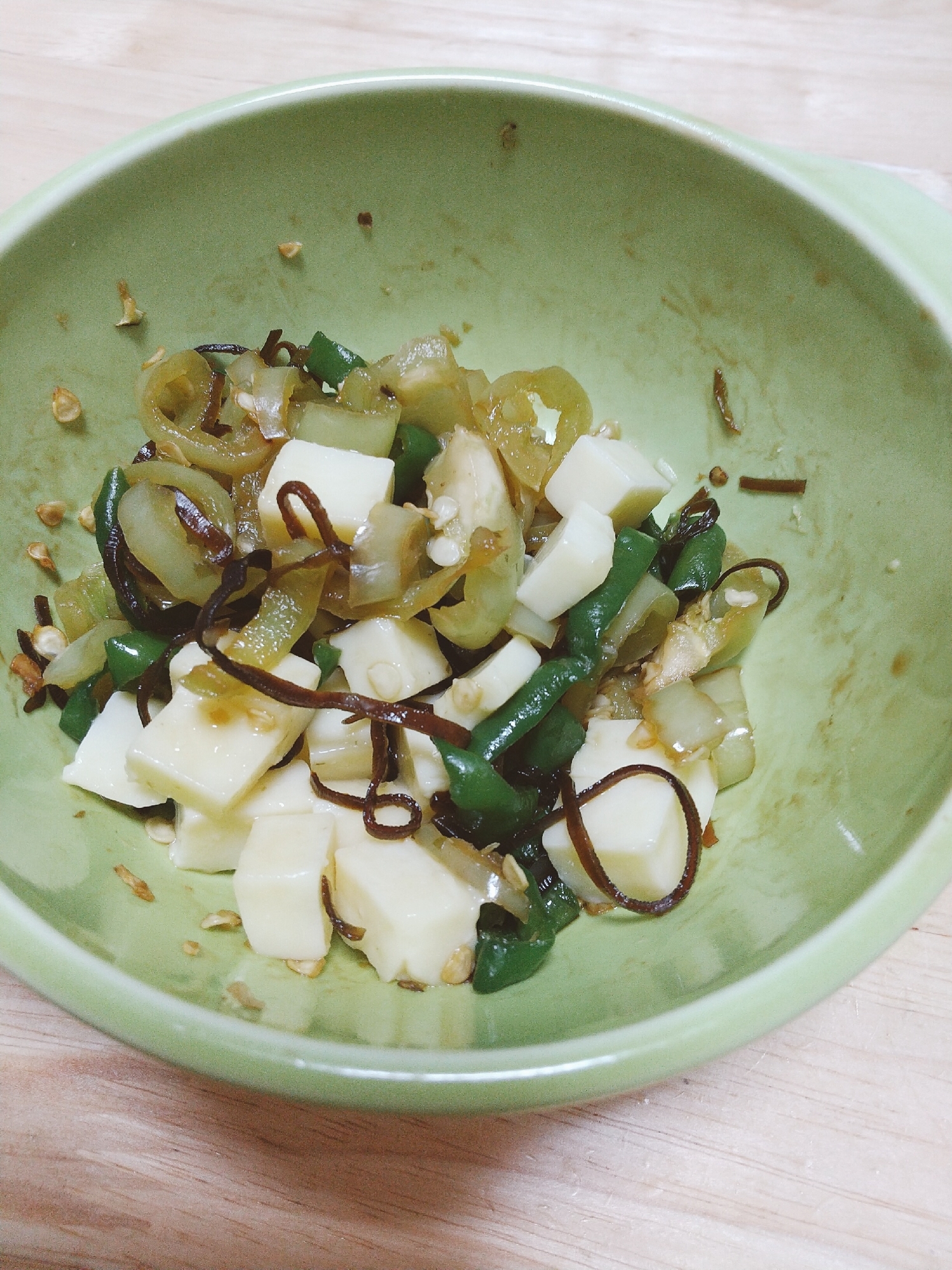 ピーマンとチーズの塩昆布和え☆電子レンジで