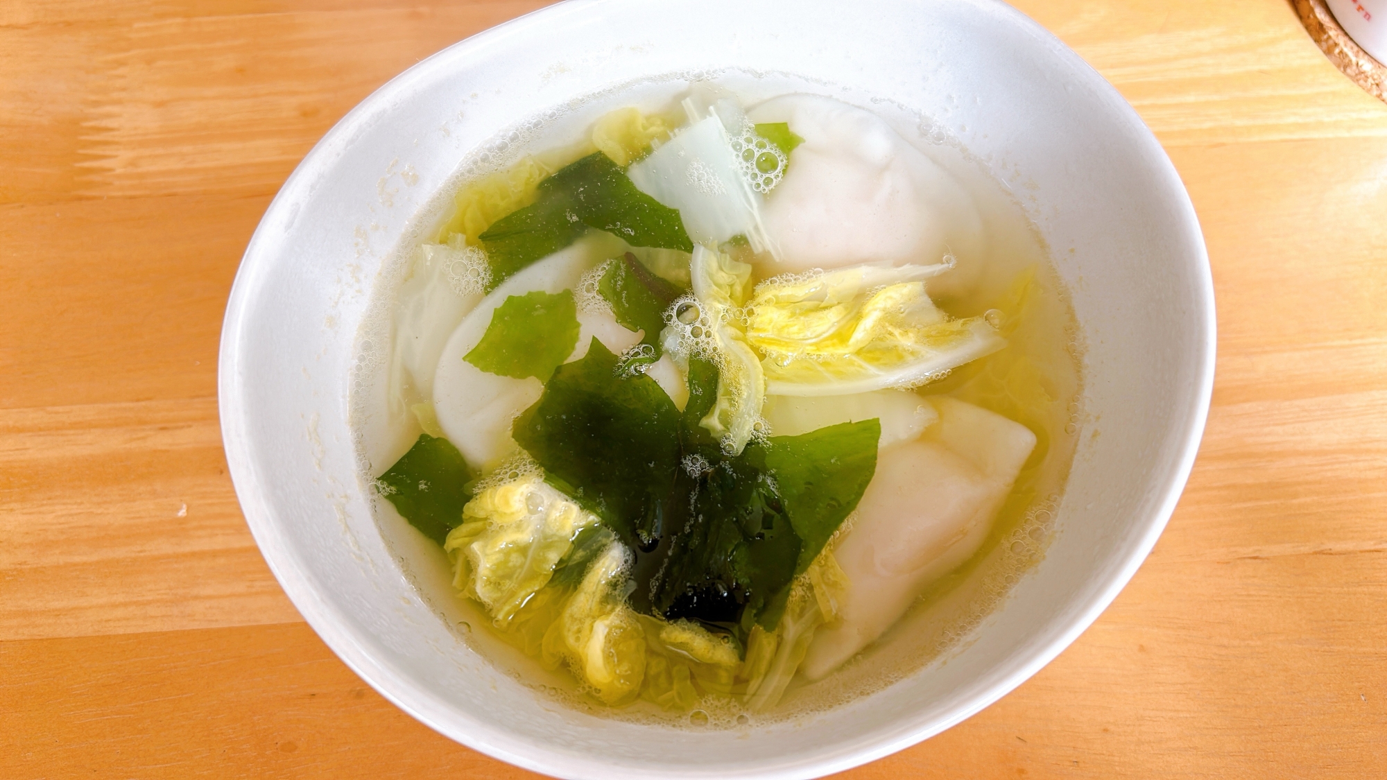 白菜と水餃子のスープ