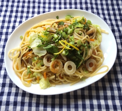 みりんの甘さが◎♡ソーセージときのこの和風パスタ