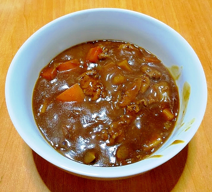 保温調理鍋で作るつまみ固め肉のビーフシチュー