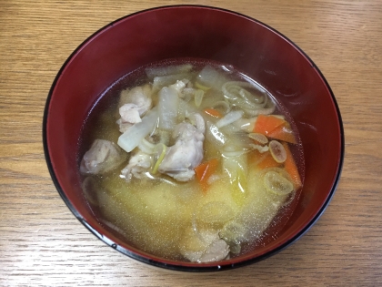 鶏肉と長ねぎの　関東風お雑煮