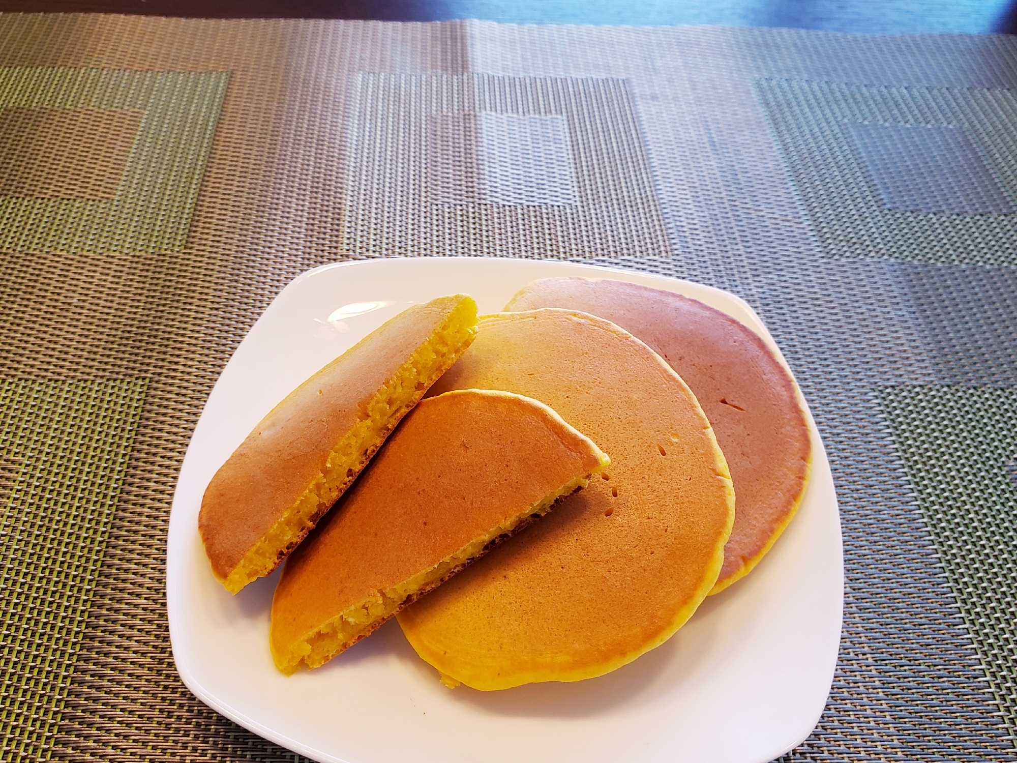 ホットケーキミックスで かぼちゃパンケーキ