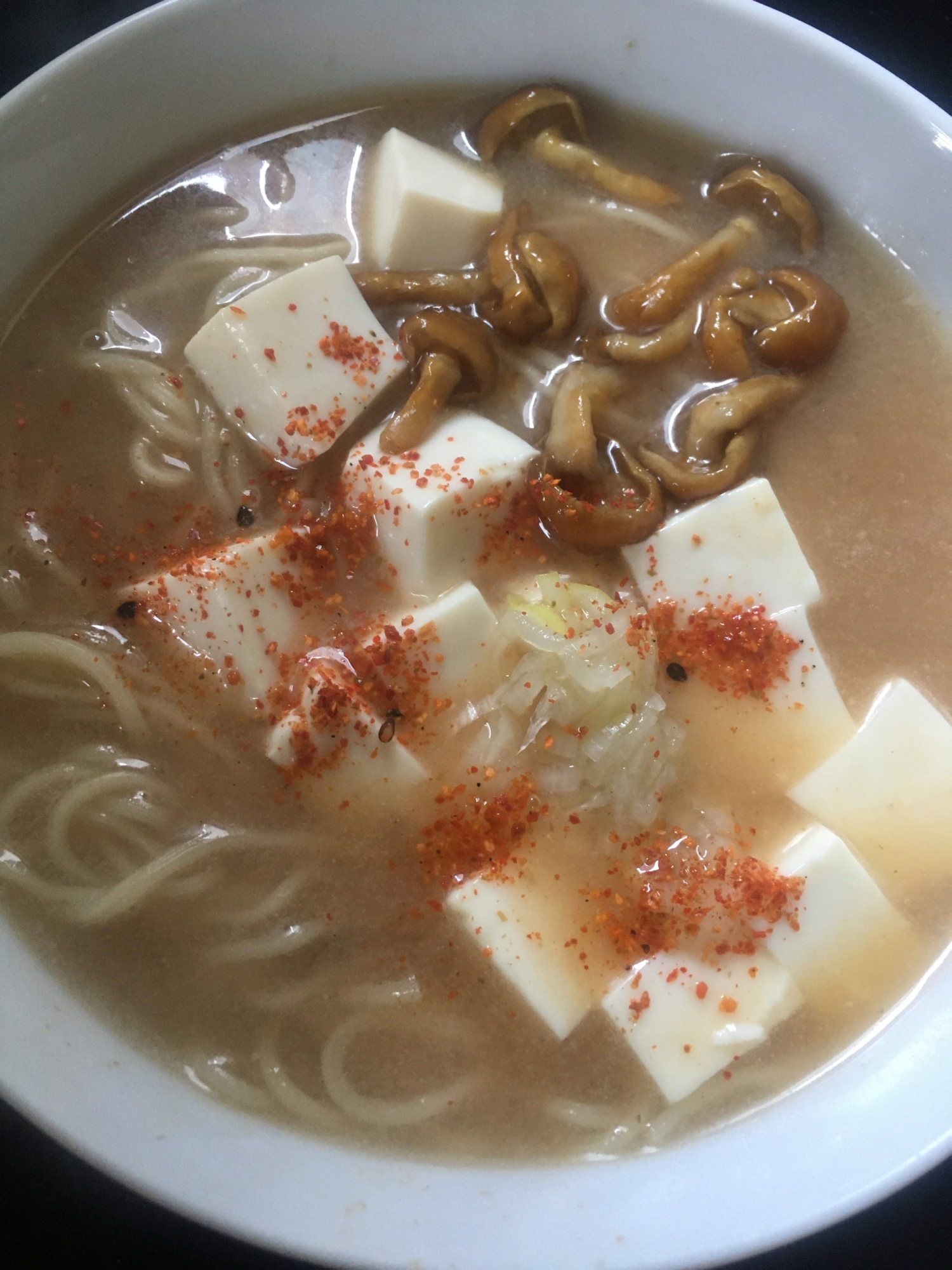 豆腐となめこの味噌ラーメン