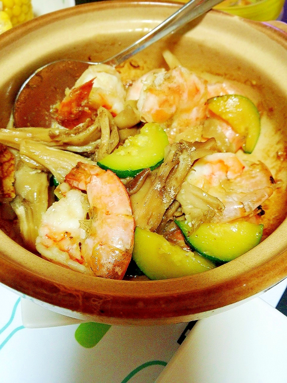 土鍋で作る海老と舞茸のアヒージョ風 レシピ 作り方 By K5b4 楽天レシピ