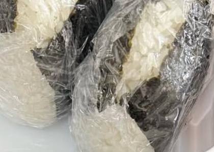 《鯖・梅・昆布)具沢山おにぎり