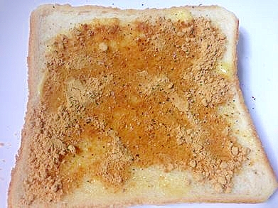 マヨネーズときな粉のトースト