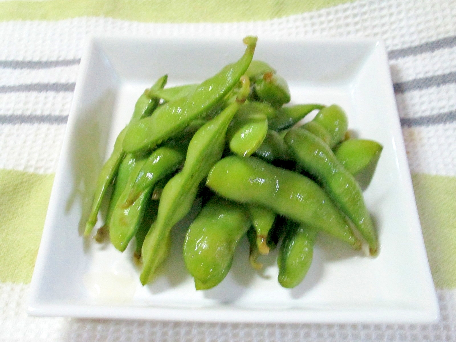 枝豆の煮浸し(サヤ付き） レシピ・作り方 by カゲジジ - 楽天レシピ