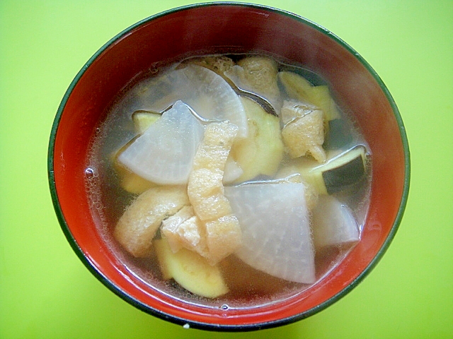 茄子と大根油揚げの醤油汁