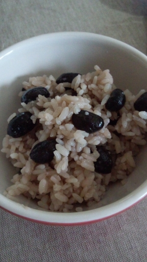 もちもち！黒豆ごはん