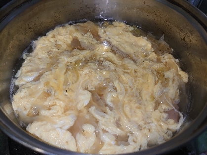 玉ねぎと卵のコンソメスープ