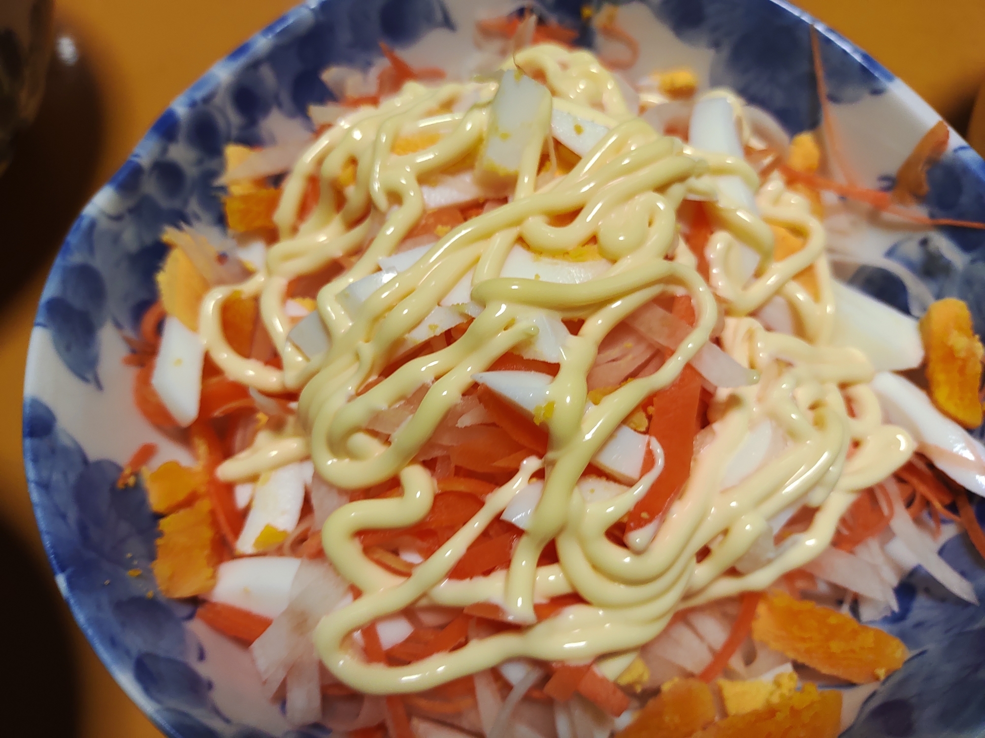 大根とにんじんのゆで玉子サラダ