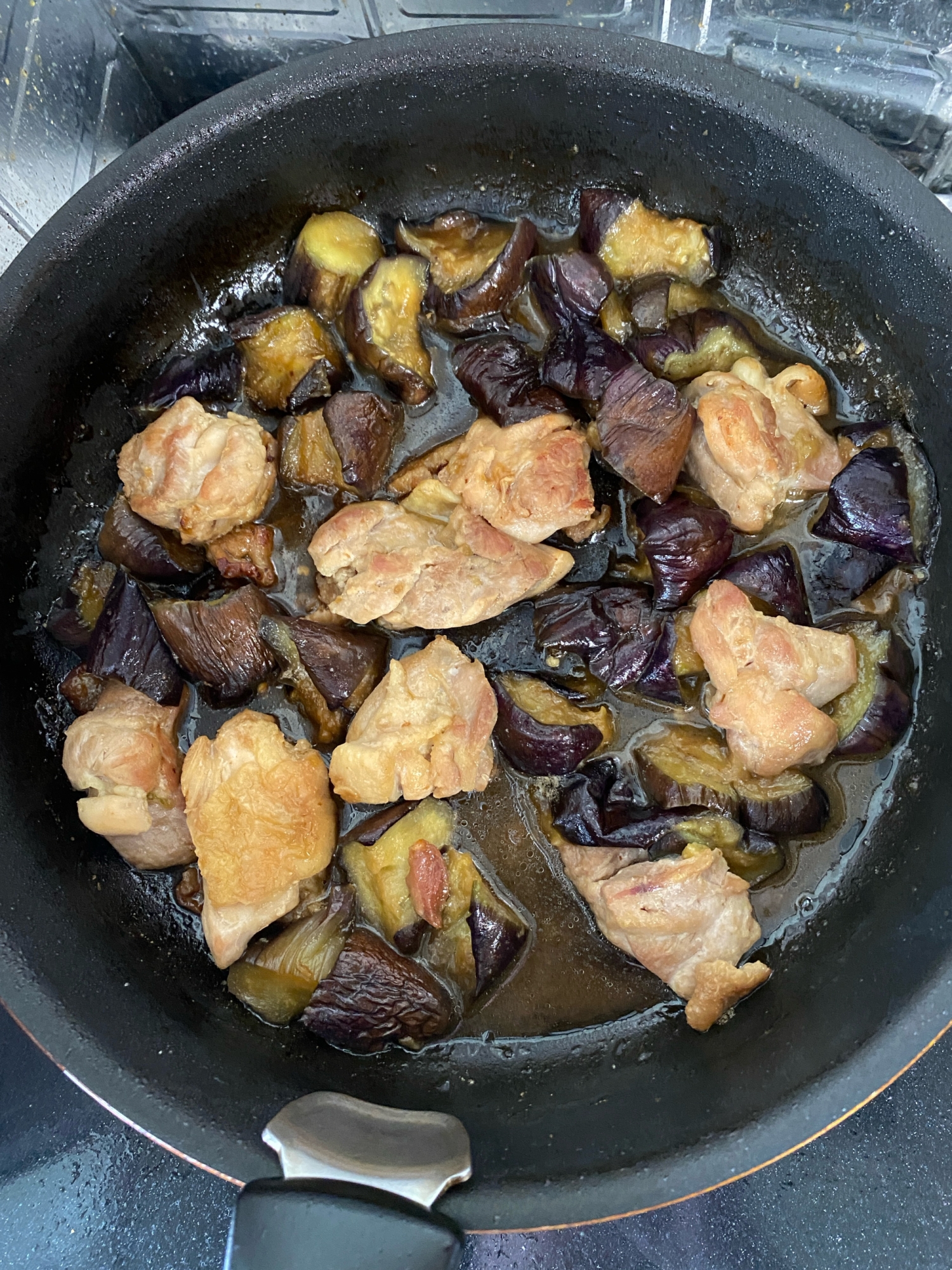 なすと鶏肉の甘酢照り焼き