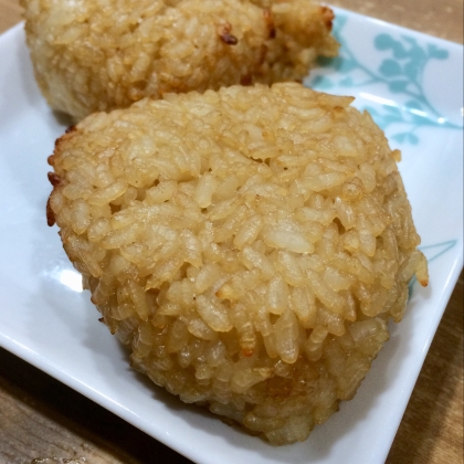 残りごはんで夜食にいただきました！オーブン楽チンでいいですね！！お味もごま油がいい香りで美味しかったです^_^