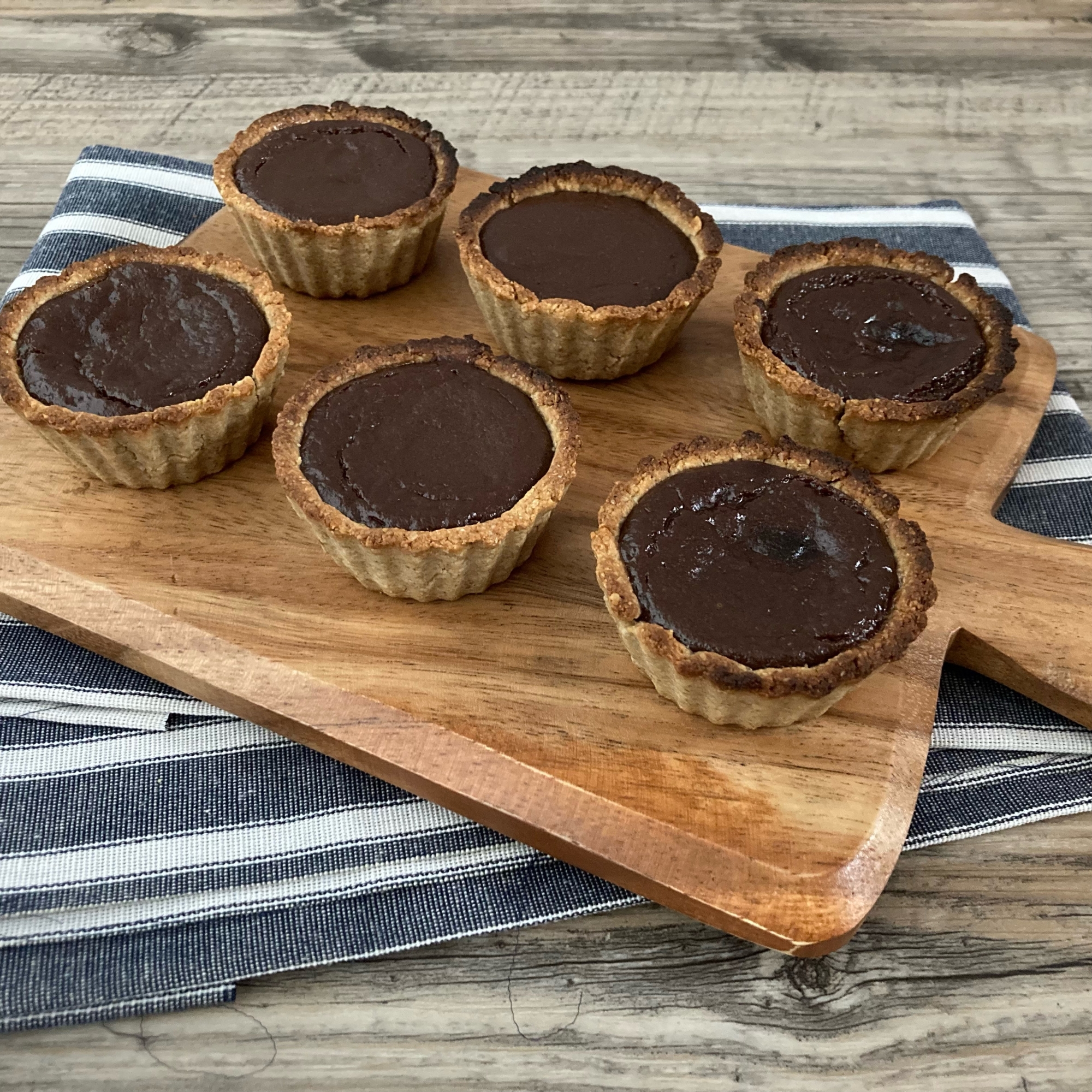 オートミールと豆腐でヘルシーチョコタルト